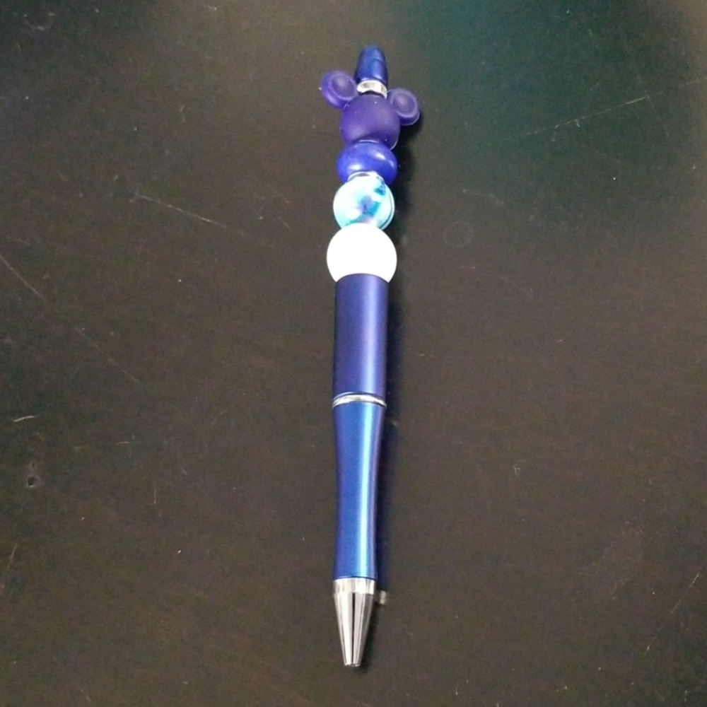 Beaded pen
